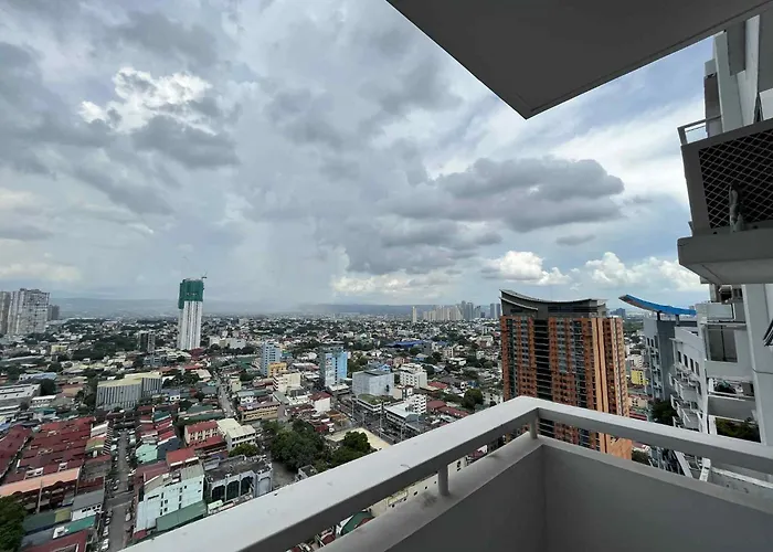 Staycation In Manhattan Heights Tower C Beside Alimall Cubao 5 Pax Apartment *